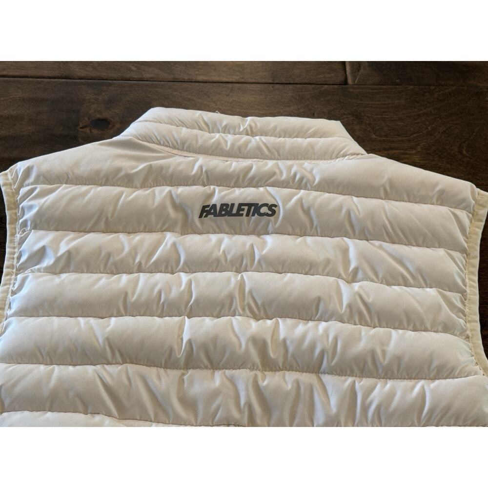 Fabletics Womens White Puffer Full Zip Athletic Outdoor Vest Size M Medium - Picture 4 of 10